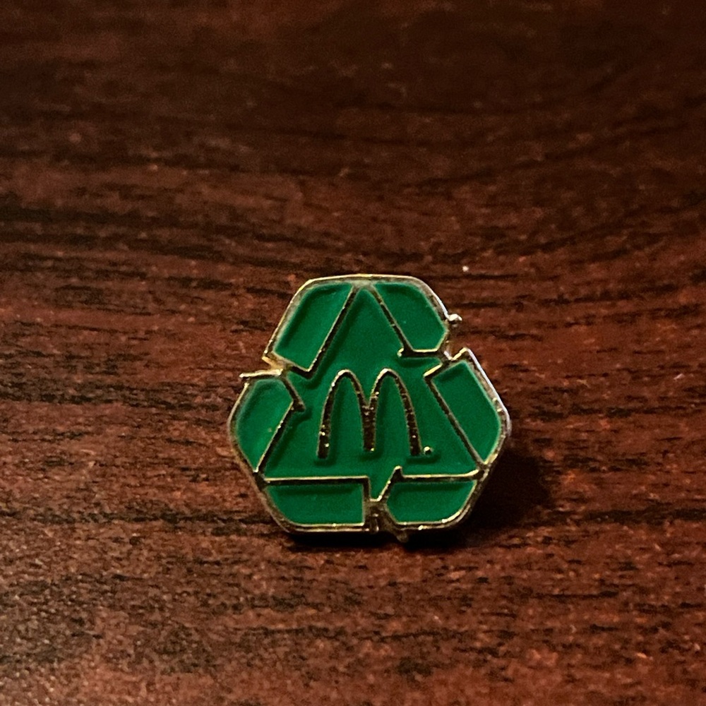 Vintage McDonald’s Green‎ Recycling Employee Lapel Hat Pin